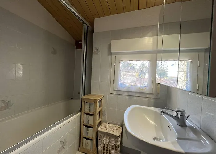 Villa 4 Pieces Oleron 6 Couchages - Saint-denis D'oleron Sdo000-013 Saint-Denis-d'Oleron